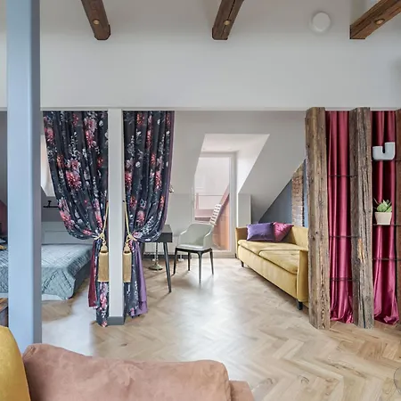 Cozy Penthouse Апартаменты *