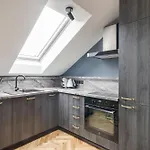 דירה Cozy Penthouse וילנה